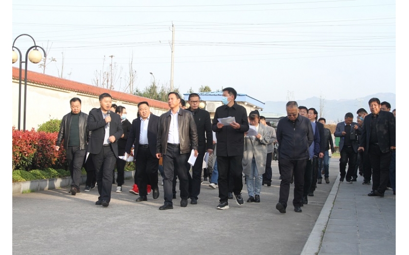 省食用菌產(chǎn)業(yè)技術(shù)體會(huì)暨食用菌科技特派團(tuán)2023年工作會(huì)在西鄉(xiāng)順利召開(kāi)